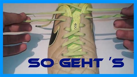 adidas fussballschuhe richtig binden|So binden Profis ihre Fußballschuhe .